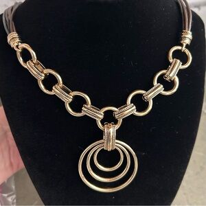 vintage gold and black chunky layered necklace with hidden magnetic clasp